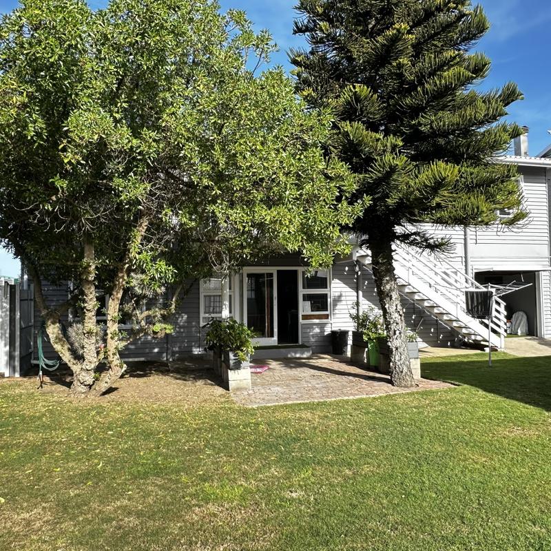 5 Bedroom Property for Sale in Reebok Western Cape